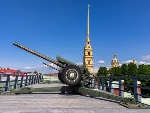 Полуденный выстрел: прогулка на катере к бастиону Петропавловской крепости