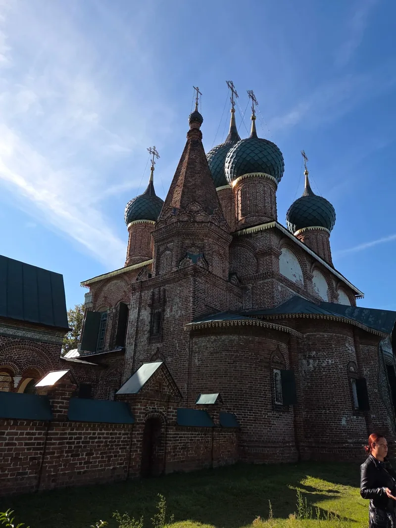 Денис