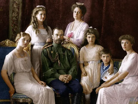 Романовы. Царская семья в Екатеринбурге