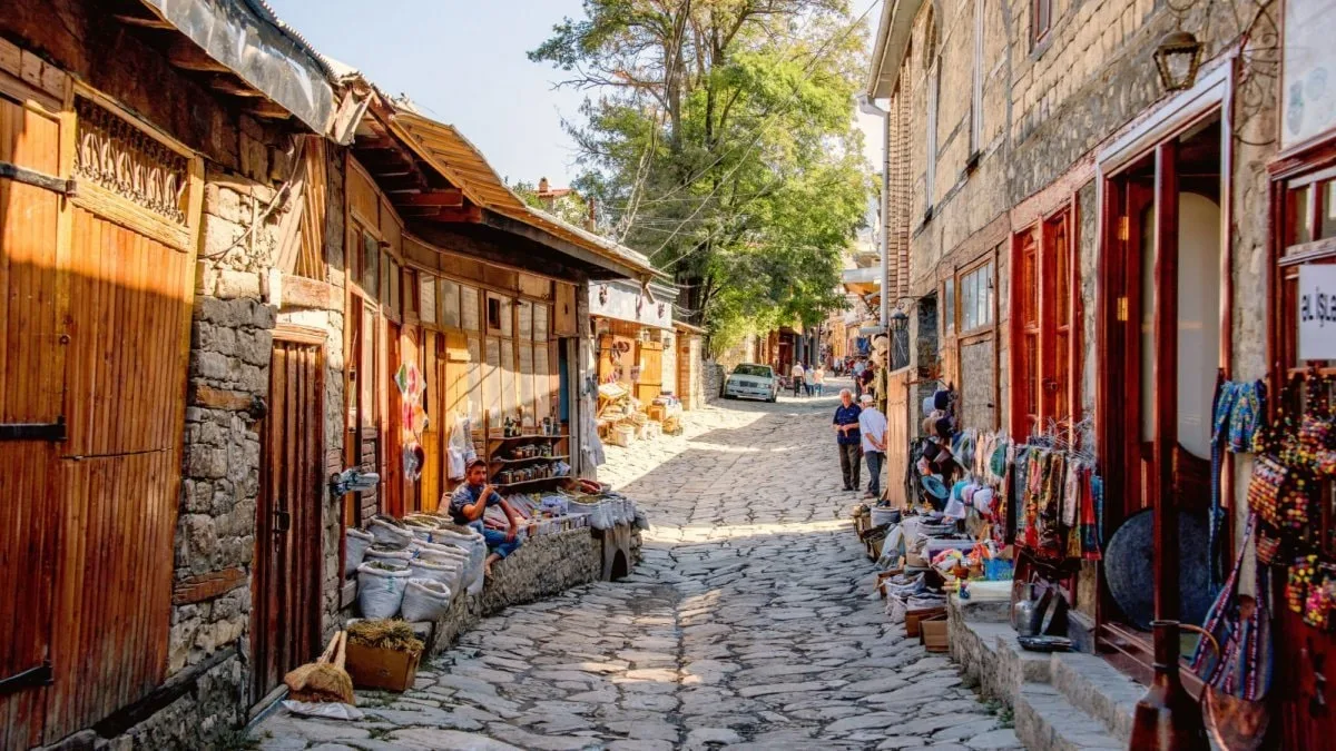 Древний город мастеров Лагич