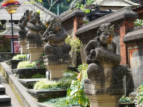 Аутентичный Бали: деревня Пенглипуран, термы у вулкана и кофе от мусанга