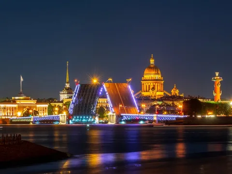 Ночной Петербург и разводные мосты
