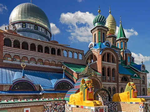 3 архитектурных символа Татарстана: Свияжск, Раифа и Храм всех религий