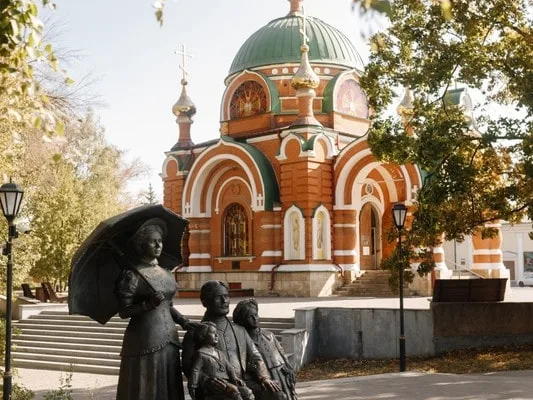 Металл, вода и крылья: три судьбы Липецка