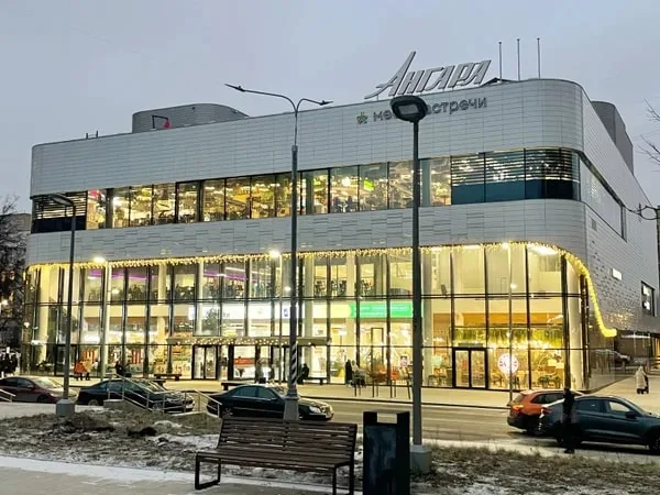 Гуляем по Варшавке: авторский взгляд на историю района