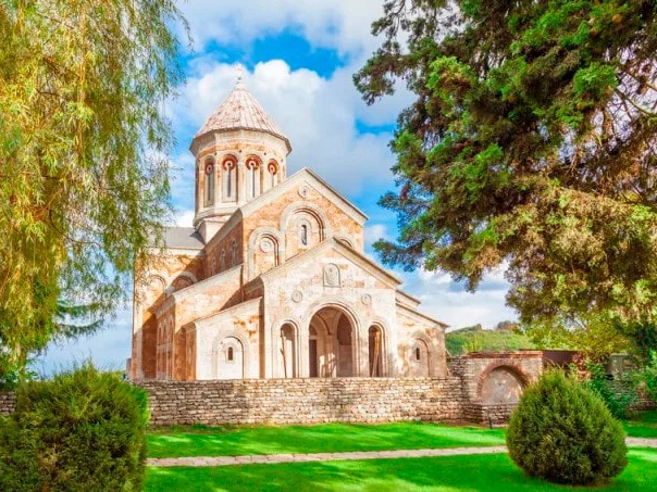 Кахетия — песнь солнца, гор и виноградной лозы