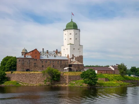 Тайны Выборга и романтика Монрепо: архитектура, история, природа
