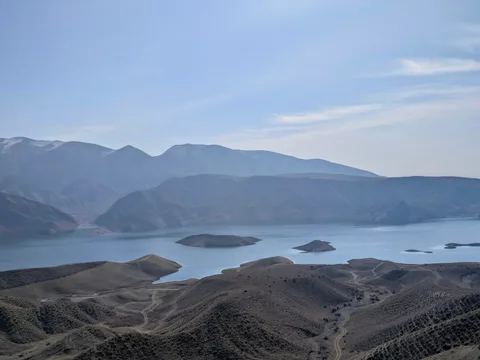 Храмы, горы и отражения: от Арарата к тайнам бирюзового озера