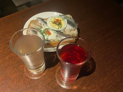 «Желаю, чтобы все!» — авторская прогулка по «ленинградским» рюмочным