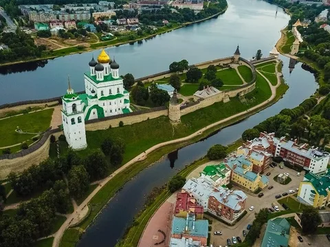 Псков и Псковский Кремль за один день на автомобиле или автобусе