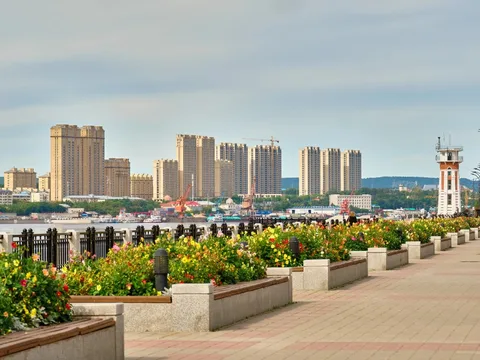 По Благовещенску — от старых улиц до границы миров