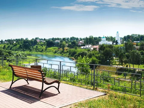 Из Москвы — в героический древний Ржев