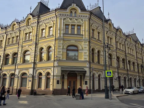 Париж на Москве-реке: пешеходная экскурсия по Кузнецкому мосту