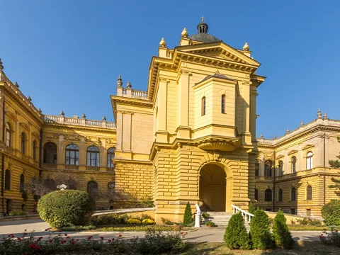Сремски Карловцы — самый обаятельный город Сербии (из Белграда)