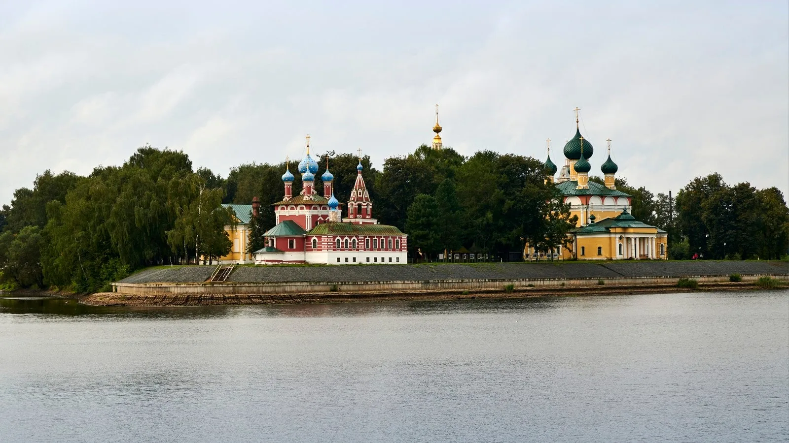 Обзорная экскурсия по Угличу с посещением кремля