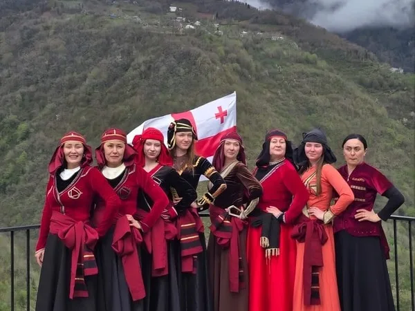 Из Батуми в Горную Аджарию с застольем и дегустацией (всё включено)