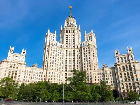 Сталинские высотки: индивидуальная автобусная экскурсия
