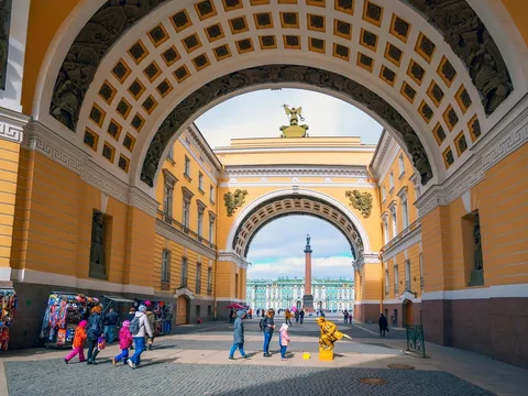 Пешком по Петербургу