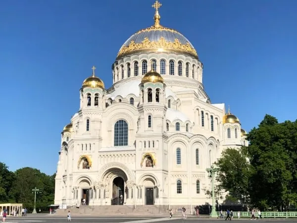 В Кронштадт — из Петербурга на автомобиле