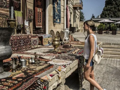 Баку: от мифов к реальности