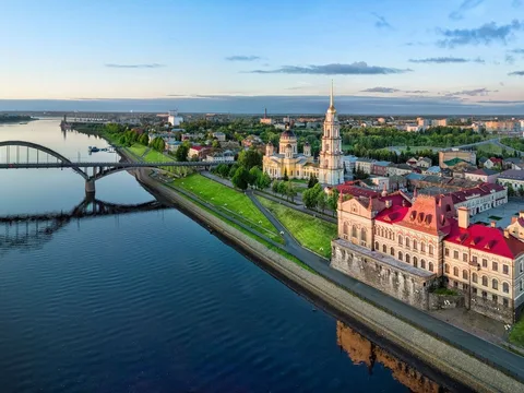 Рыбинск и рукотворное море (на вашем авто)