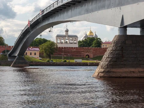 Ярославово дворище и Великий мост: археологическая прогулка + музей