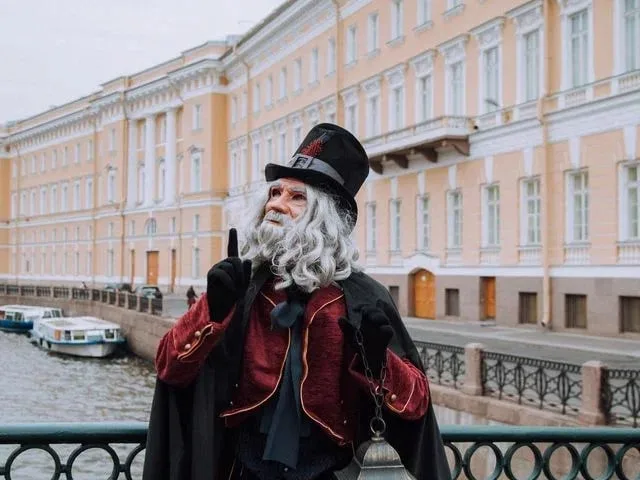 Санкт-Петербург. Дорога к мечте с фонарщиком Фаролеро.