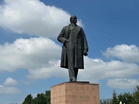 «По страницам истории»: обзорная экскурсия по Южно-Сахалинску