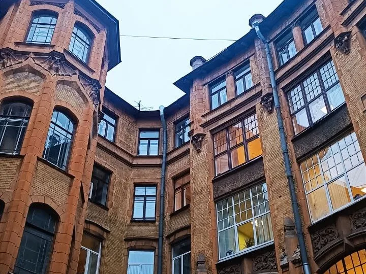 Коломна: Петербург полусумасшедших