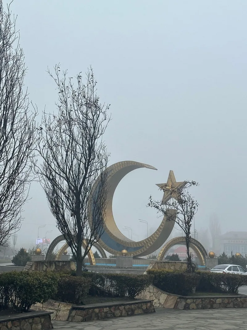 Ли