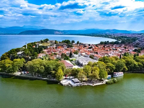 Древности и легенды Эпира: экскурсия с острова Корфу