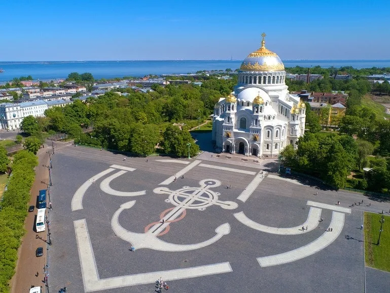 Кронштадт - город первых