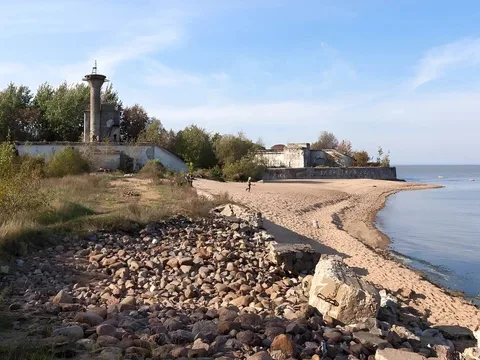 Кронштадт + форт «Риф»: групповая экскурсия