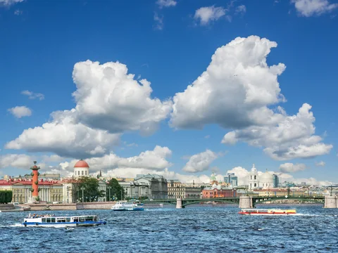 Мифы, тайны и архитектурные сокровища Васильевского острова