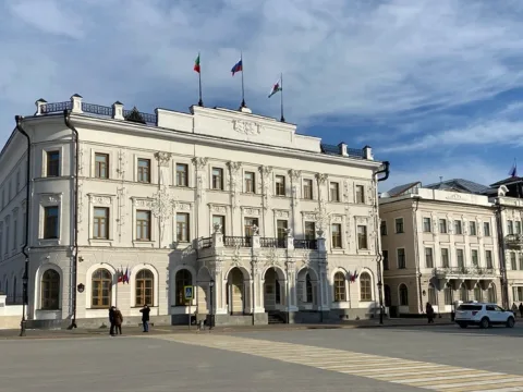 Истории и тайны двух важных площадей Казани