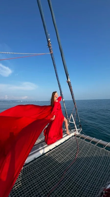 Дельфины, яхта и фотосессия — морская прогулка в Сочи