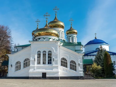 Раифский монастырь и Вселенский храм: погружение в историю религий