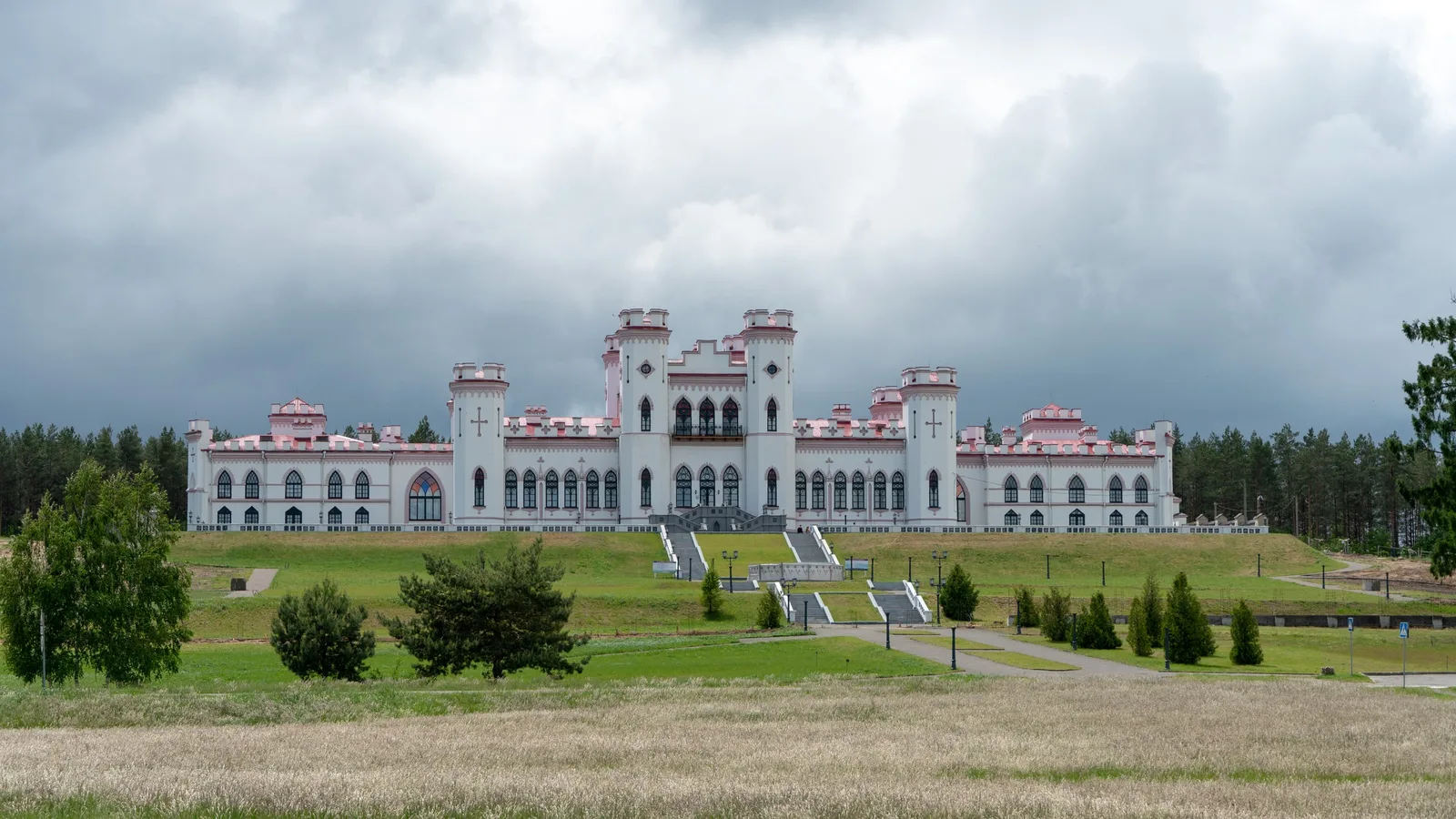 Экскурсия в Коссовский замок и Ружаны