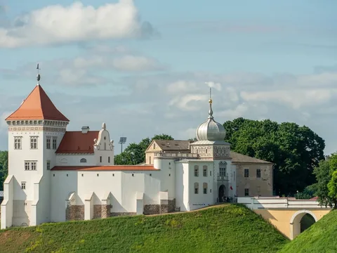 Лида и Гродно — из Минска (обед включён)