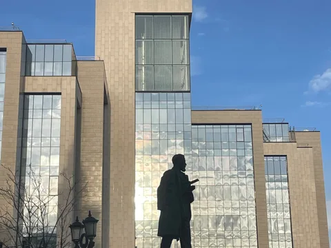 Авангард, технологии, прогресс в Москве на рубеже веков - Мясницкая
