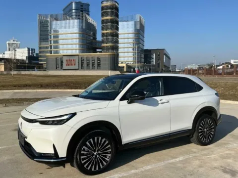 По Ярославлю на электромобиле