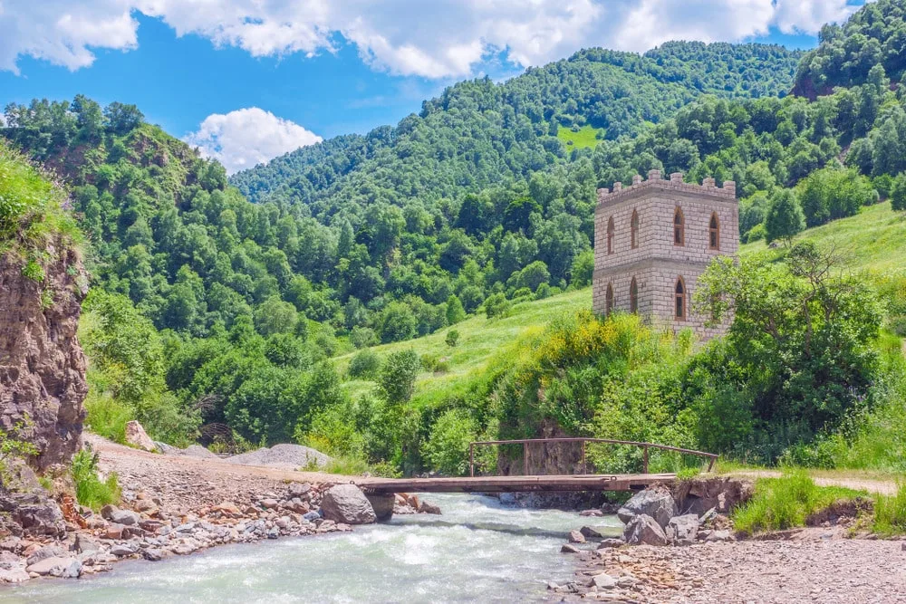 Ущелье Хасаут и долина Нарзанов — красота Кавказских гор