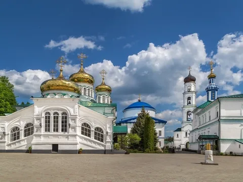 Впервые в Раифе: аудиоэкскурсия по храмовому комплексу