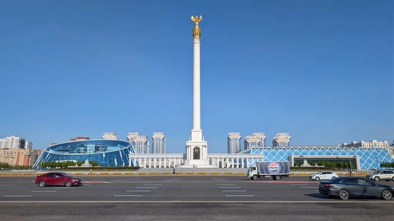 Максим