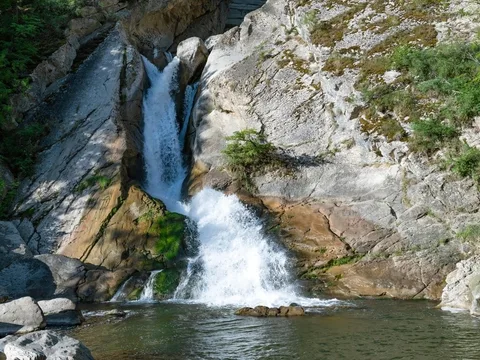 Южный Дагестан: водопад Хучни, экраноплан «Лунь» и мастер-класс