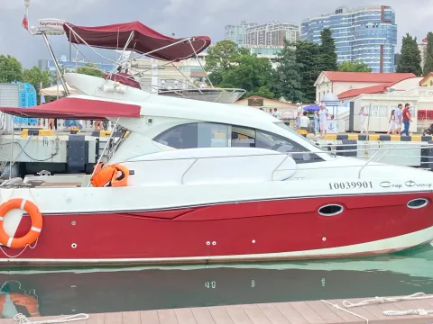 Морская прогулка в Сочи на двухпалубной испанской яхте