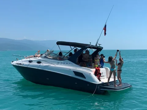 Из Адлера — на морскую прогулку на катере вдоль побережья Сириуса