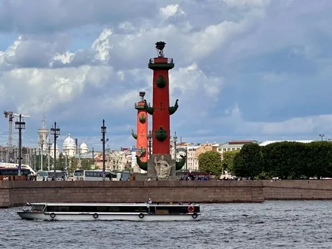 Классическая автобусная экскурсия по Петербургу
