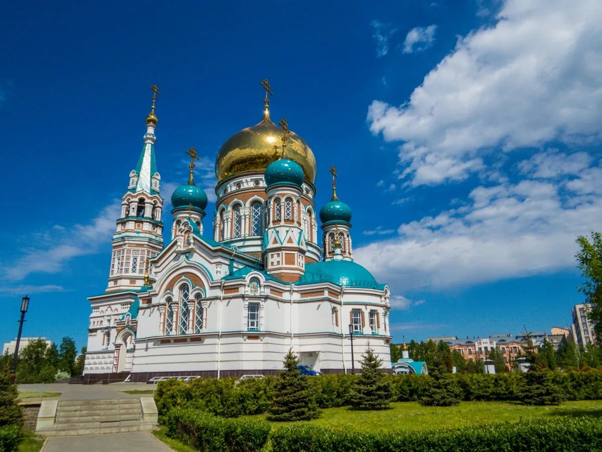 Вдоль по улице Тарской