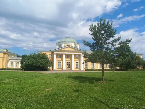 Императорские загородные усадьбы — из Петербурга